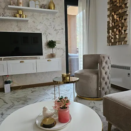 Peony Apartment