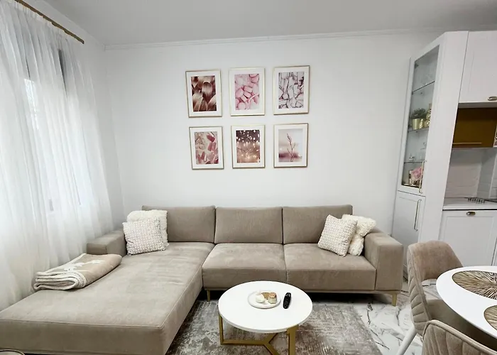 Peony アパート *