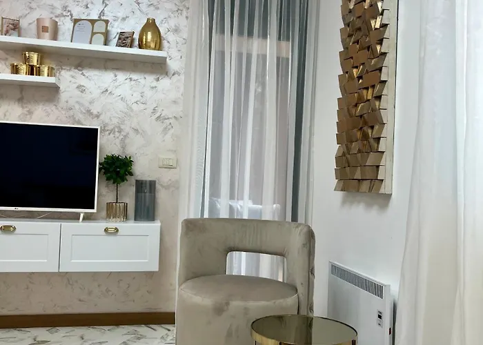 アパート Peony ズラティボール